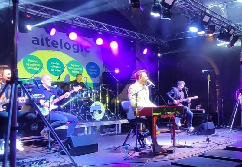 Koncert podporovaný aitelogic